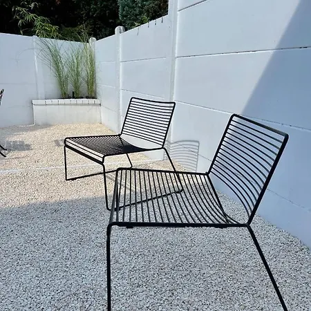 Unique Luxury With Cosy Garden! Daire